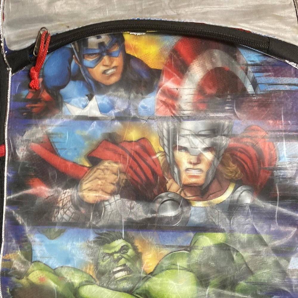It’s a superhero book bag for children